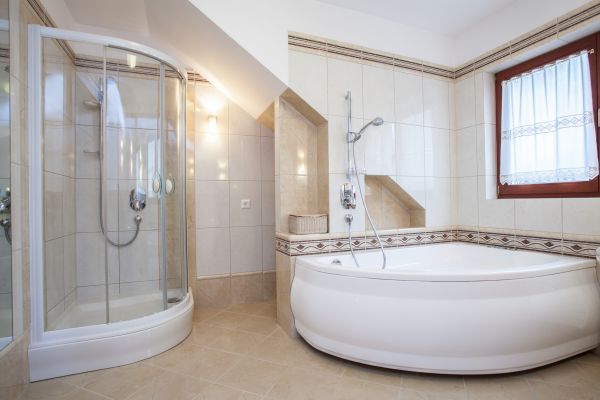 Oversized Bathtub Installation in Union