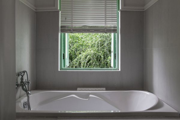 Fiberglass Tub Installation in Union